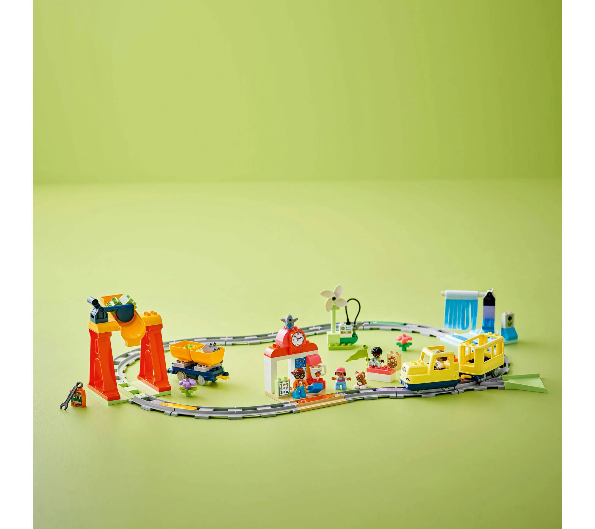 LEGO DUPLO Town Big Interactive Community Train Set 10428 - Image 4