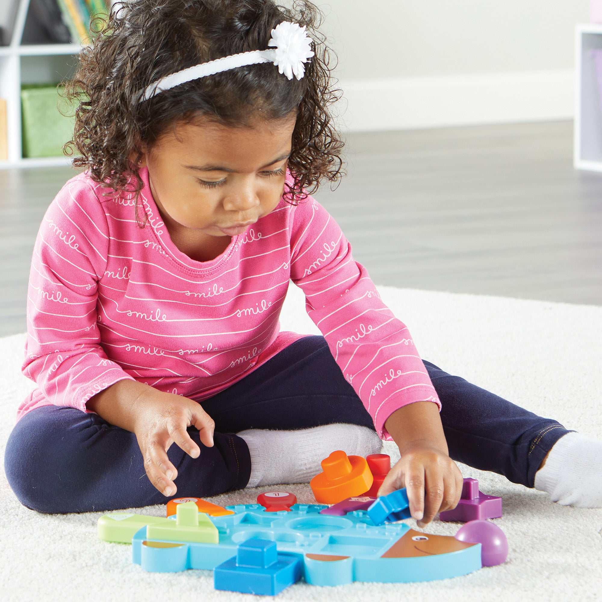 Learning Resources Spike the Fine Motor Hedgehog - Shape Sorter and Puzzle - Image 5