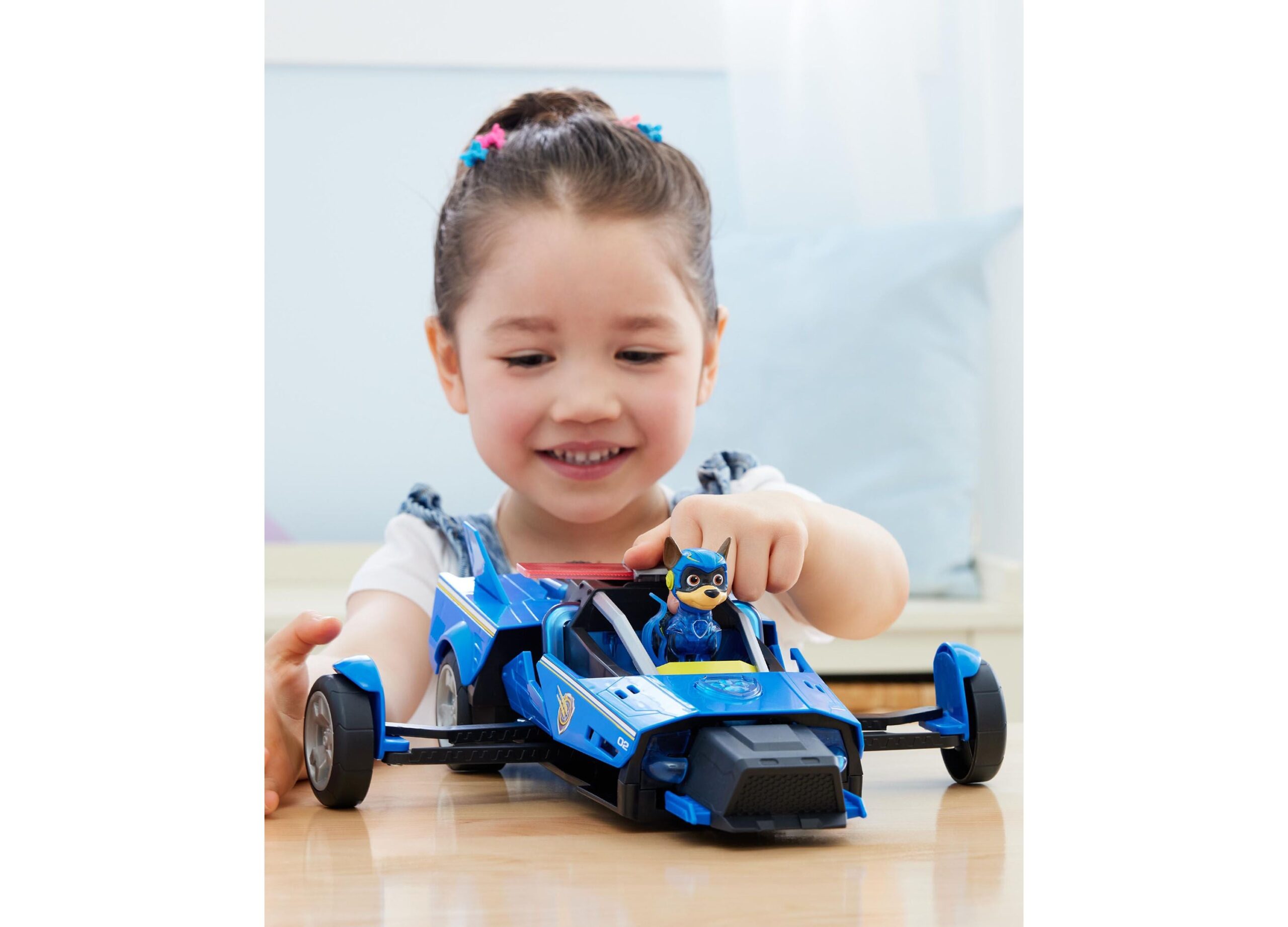 PAW Patrol Mighty Movie Chase's Transforming Cruiser with Action Figure - Image 10