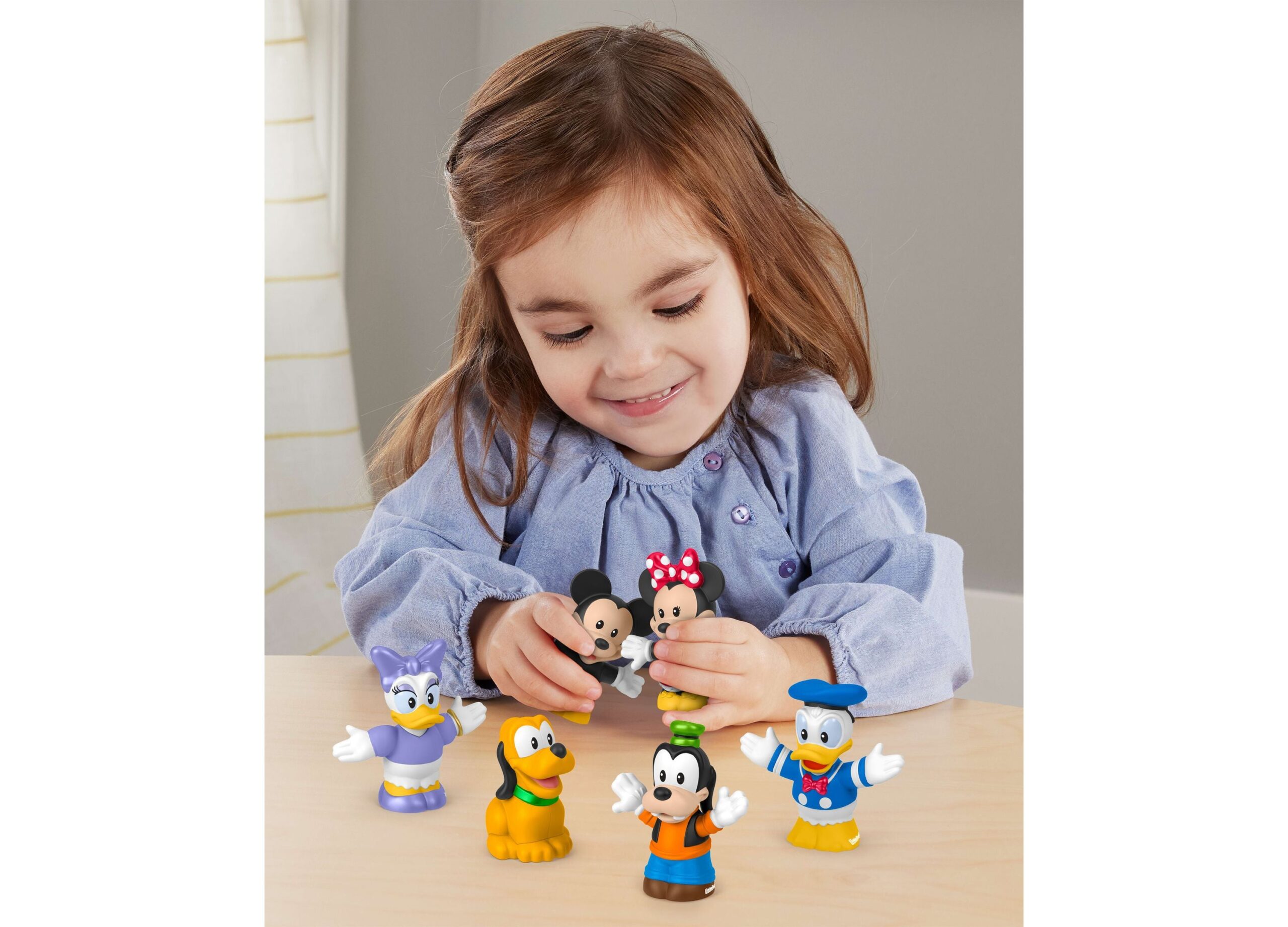Fisher Price Little People Disney Mickey & Friends Figure Set - 6 Pieces - Image 5