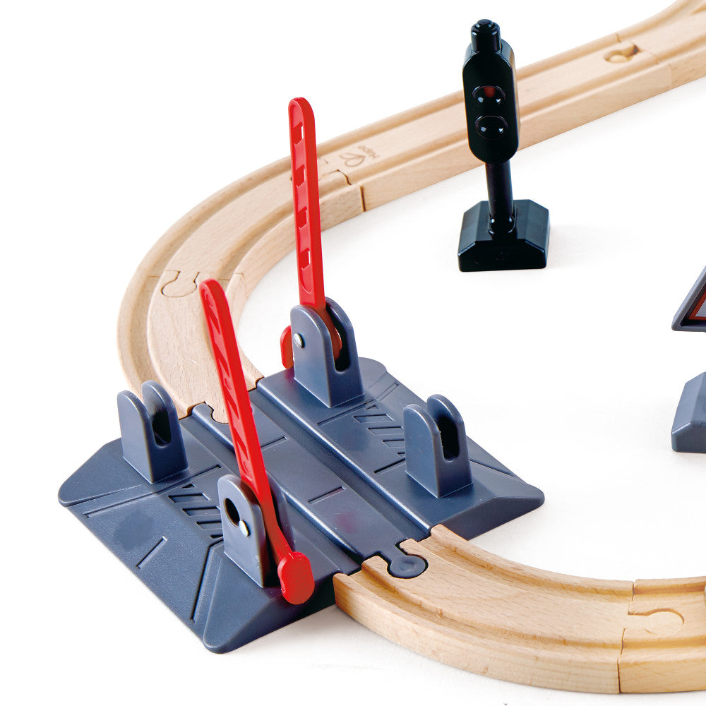Hape - 32pc Wooden Train Cargo Railroad Yard - Crossing & Crane Set - Image 4