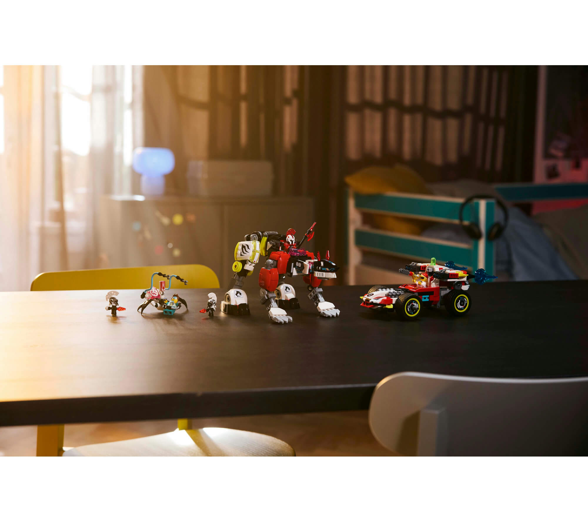 LEGO DREAMZzz Cooper's Tiger Mech & Zero's Hot Rod Car 1006-Piece Set - Image 4