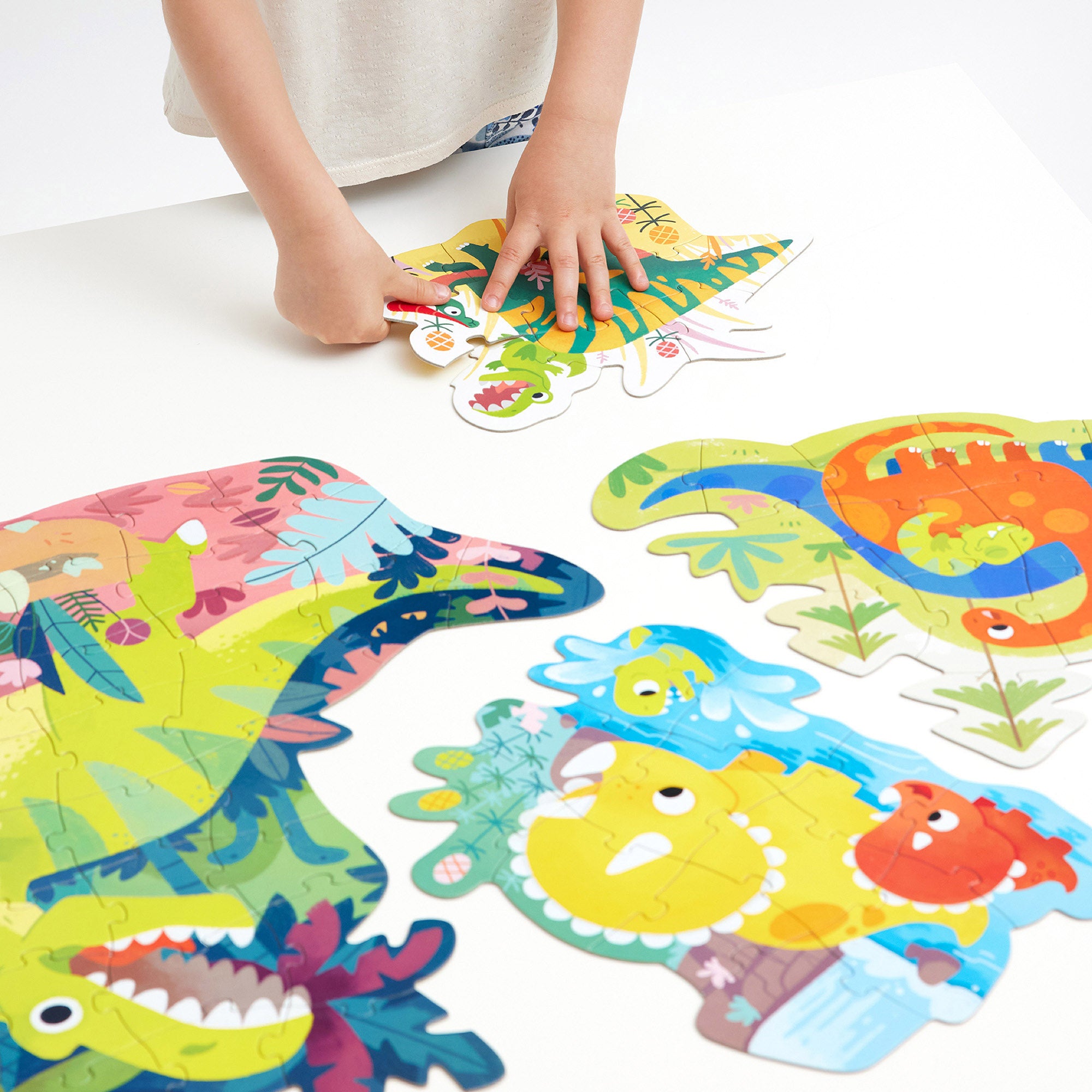Ban h Dis t Dinosaurs Jigsaw Puzzle - 71 pc - Image 2