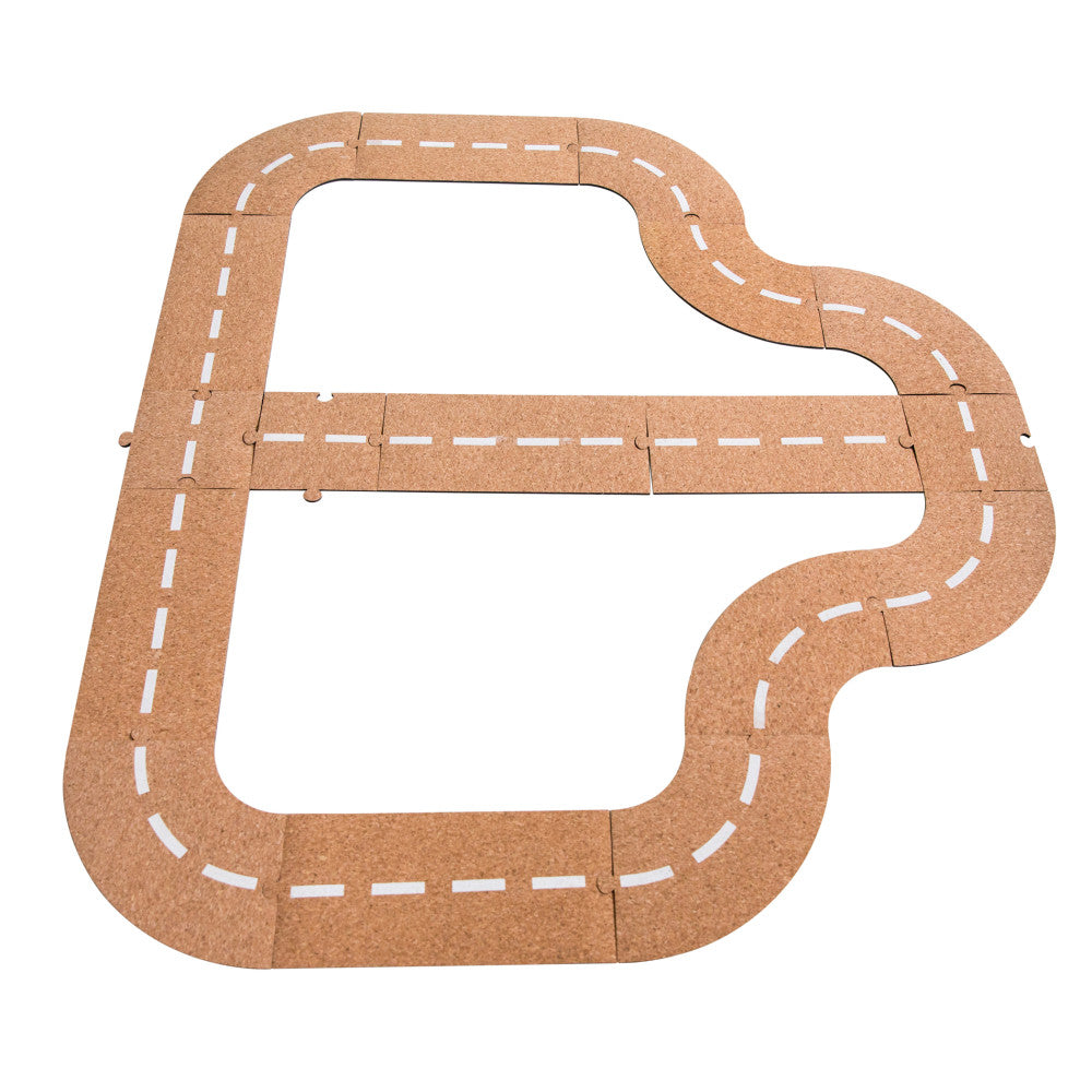 The Freckled Frog 17-Piece Cruisin' Cork Road Playset - Image 2