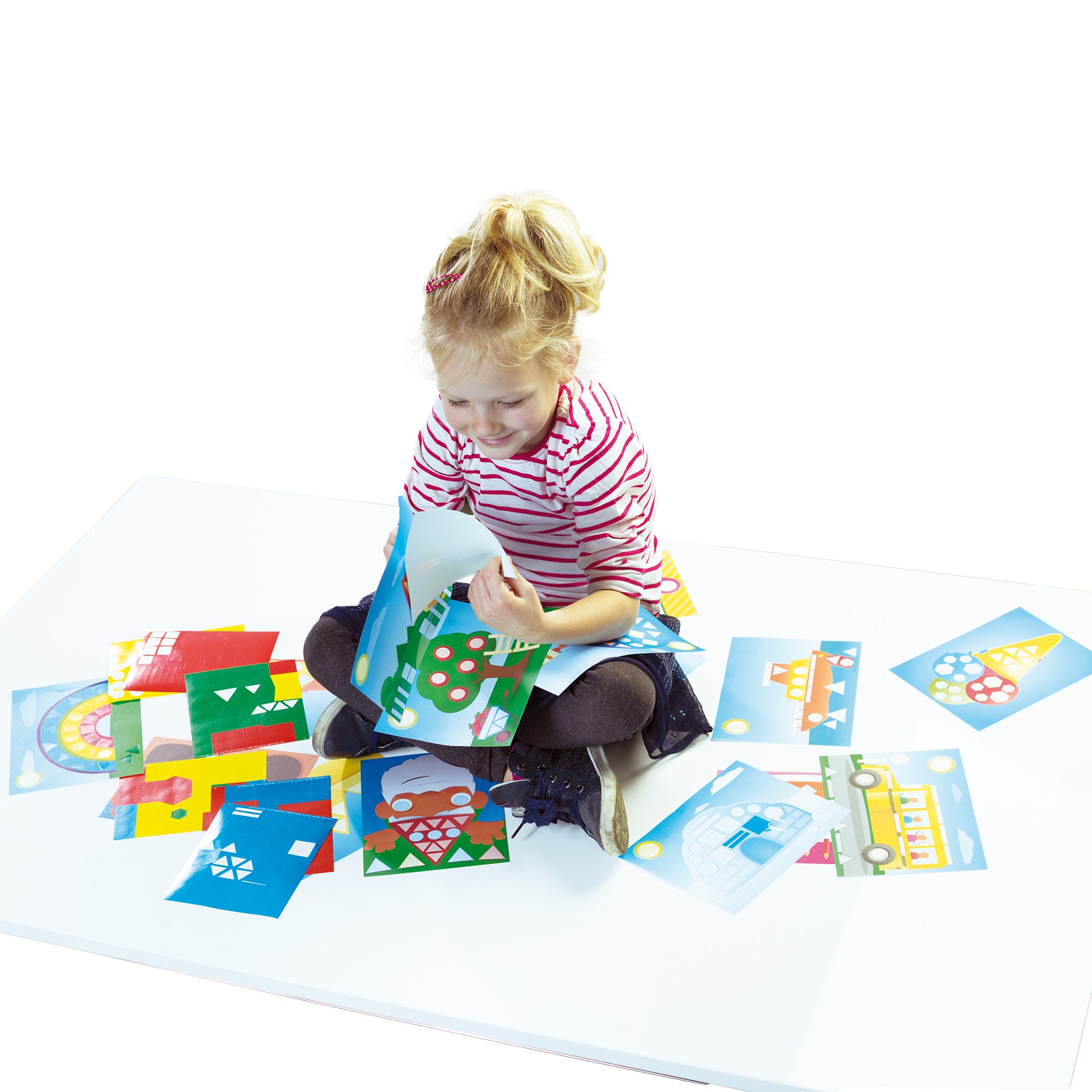 SES Creative I'm Learning to Recognize Shapes - Shape Matching Mosaic Play Set - 300+ Stickers, Vibrant Scenes for Toddlers 3+ - Image 4