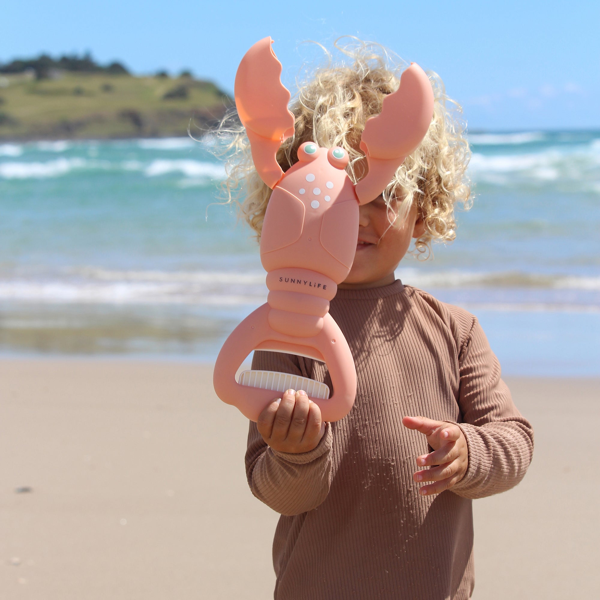 Sunnylife Sand Claws Lobster Coral - Beach Scoop & Play Toy - Image 5