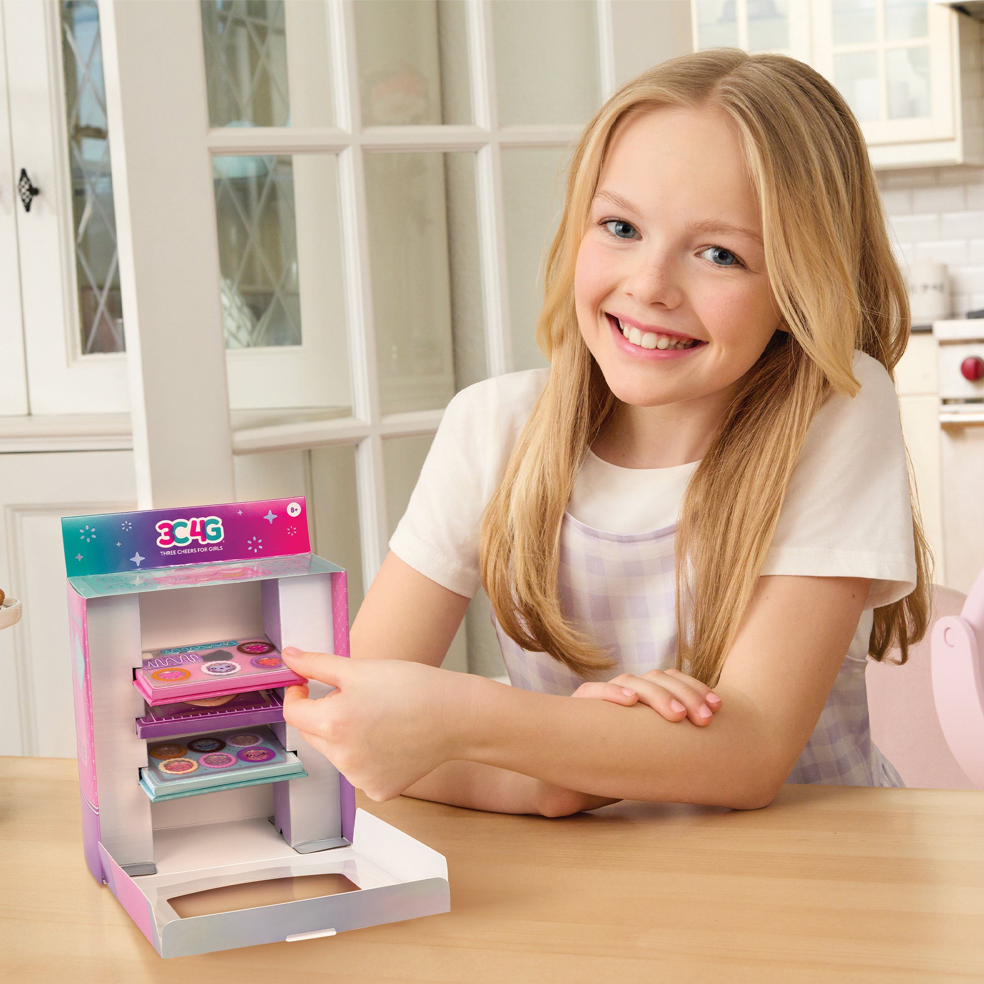 3C4G Bakery Beautiful Vanilla-Scented Cosmetic Set - For Kids 8+ - Image 5